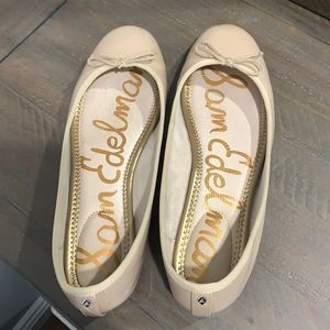 Beige flat shoes size 7